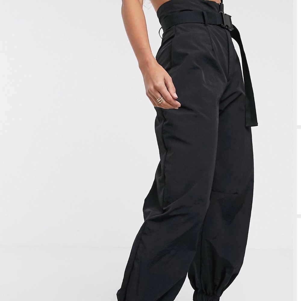 Black balloon pants